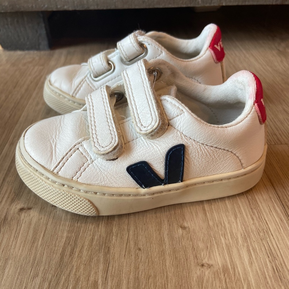 Veja sneakers, size 7
